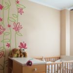 Jak ozdobić ścianę w pokoju niemowlaka czy małego dziecka?